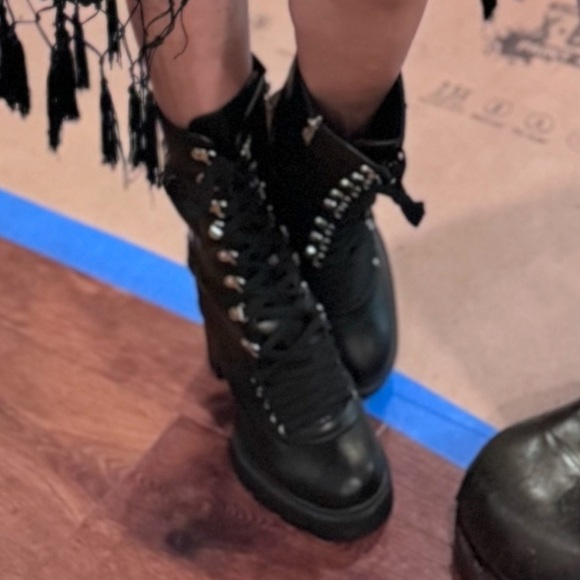 Akira Platform Combat Boots - Picture 4 of 4